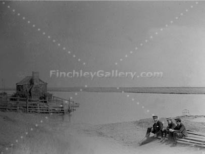 Sitting Ducks!, Canvey Island