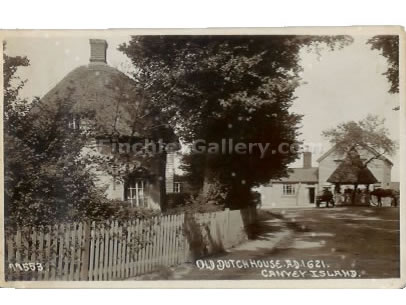 POSTCARD OF THE OLD DUTCH HOUSE AND PUMP