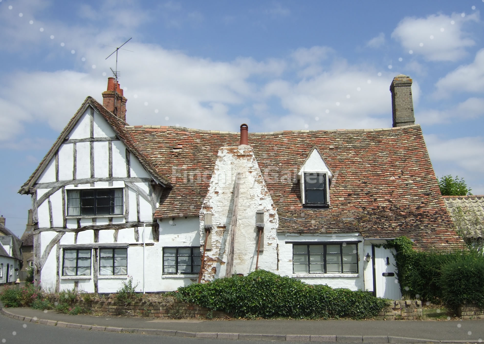 Houghton Hunts house that was painted when it was an Inn in 1920s